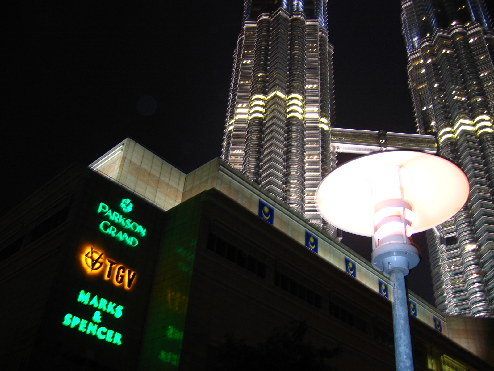 ペトロナス・ツイン・タワー<br>Petronas Twin Tower